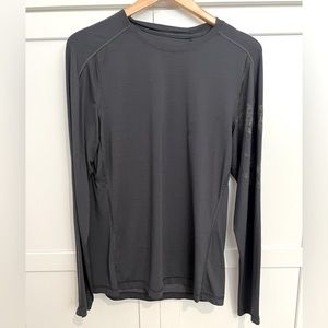 Lululemon men's long sleeve size medium in black